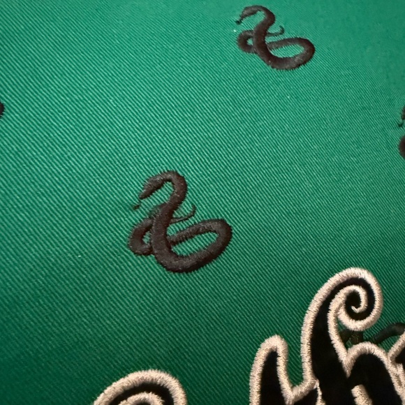 Harry Potter Slytherin House Pillow 15.5” x 15.5” - Picture 6 of 6